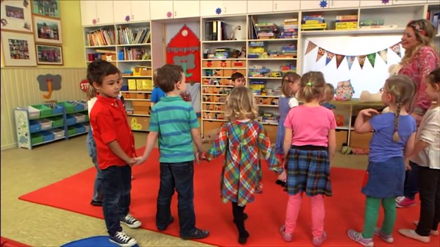 Es geht eine Zipfelmütz - Singen, Tanzen und Bewegen _ Kinderlieder-wj1KOIoKdHo