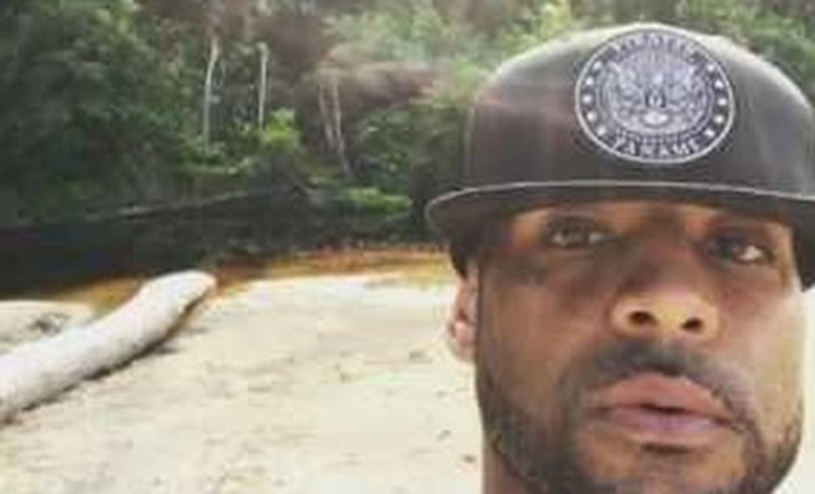 Booba se fait attaquer par un éléphant !