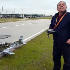 EMBRAER 314 SUPERTUCANO CON PACO CUEVAS