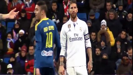 Ramos 'escupe' spits to Iago Aspas