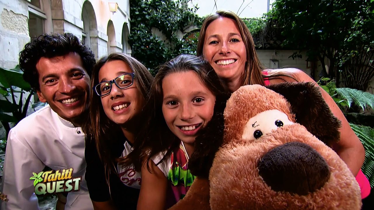 TAHITI QUEST Episode 1  - Présentation de la famille Orange _ Saison 3 sur Gulli avec Olivier Minne-zkTXS9ZNBsw