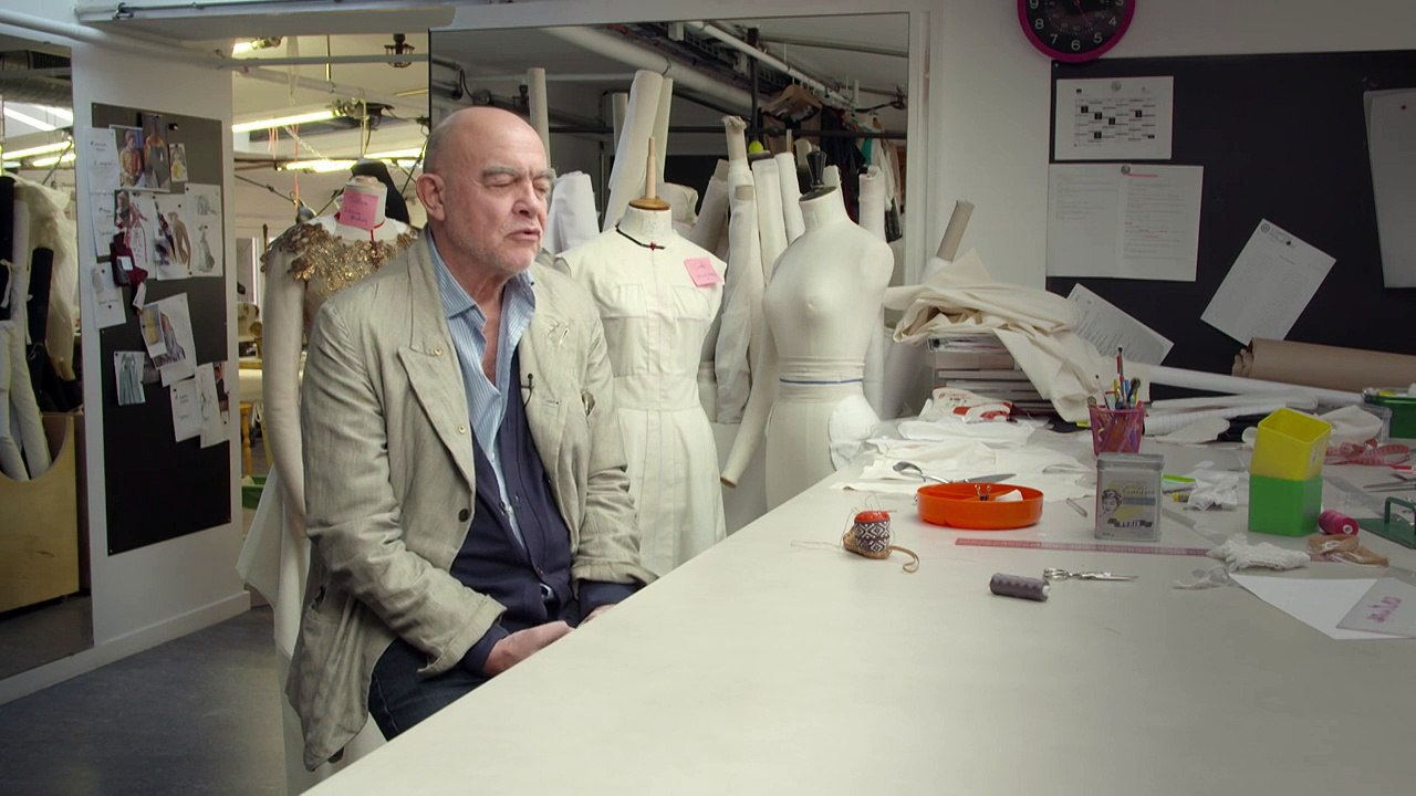 ROMÉO ET JULIETTE - Christian Lacroix (extrait interview)-6K9mx0609Qk