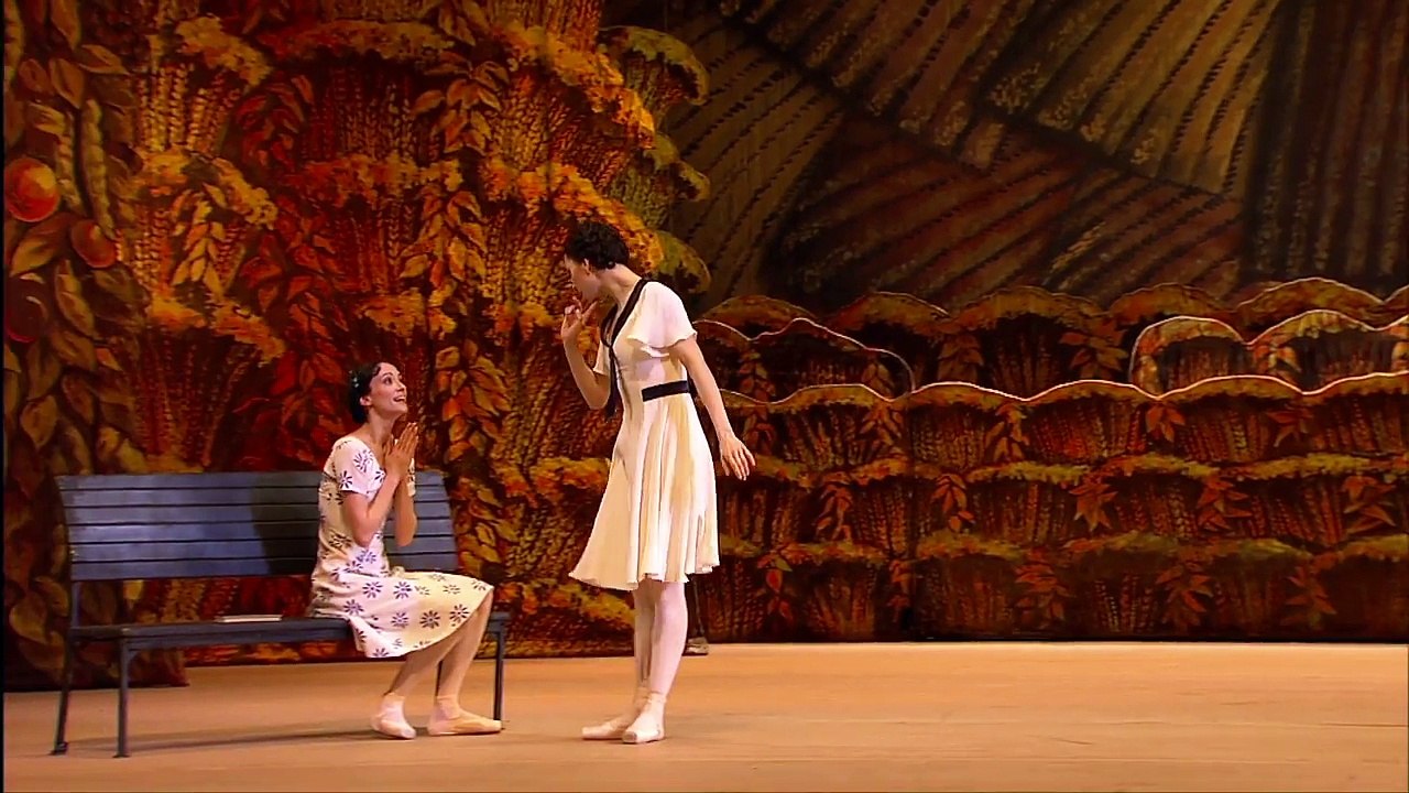THE BRIGHT STREAM (Preview 2) - Bolshoi Ballet in Cinema-f9-31kO2GW0