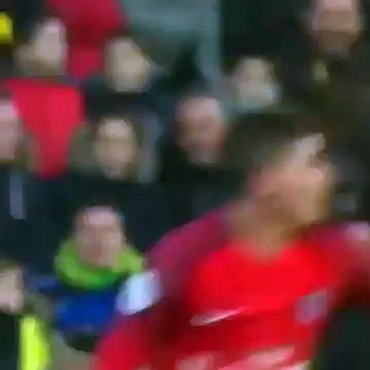 Nantes-PSG - la passe qui prend un carton de Marco Verratti