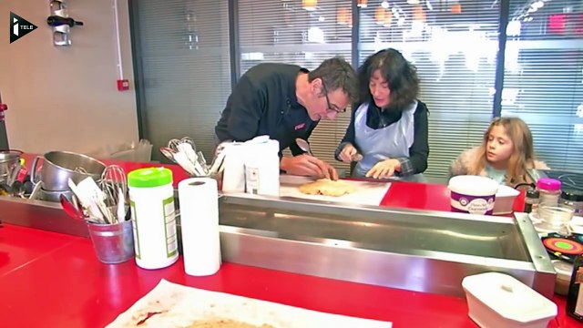 Cuisiner le foie gras avec un vrai chef-wziRWDF1VpQ