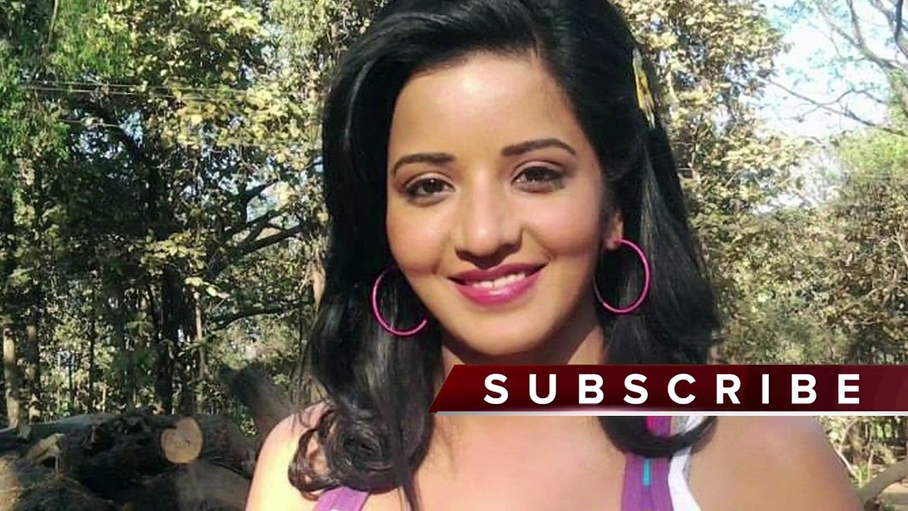 Bigg Boss 10 Contestant Monalisa Topless Admit Card Goes Viral on Social Media