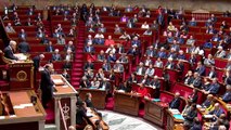Bernard Cazeneuve passe son 'grand oral' à l'Assemblée nationale-49rBrBVZ2UM