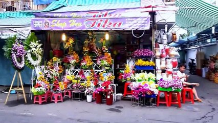 Hủ tiếu Nam Vang ngon nhứt Sài Gòn là ở chợ Hồ Thị Kỷ