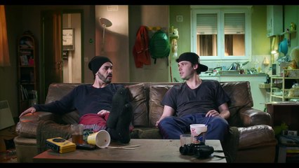 Bloqués #20  -  La meuf de l'anniv à Bruno-NhBbjdfaXgk