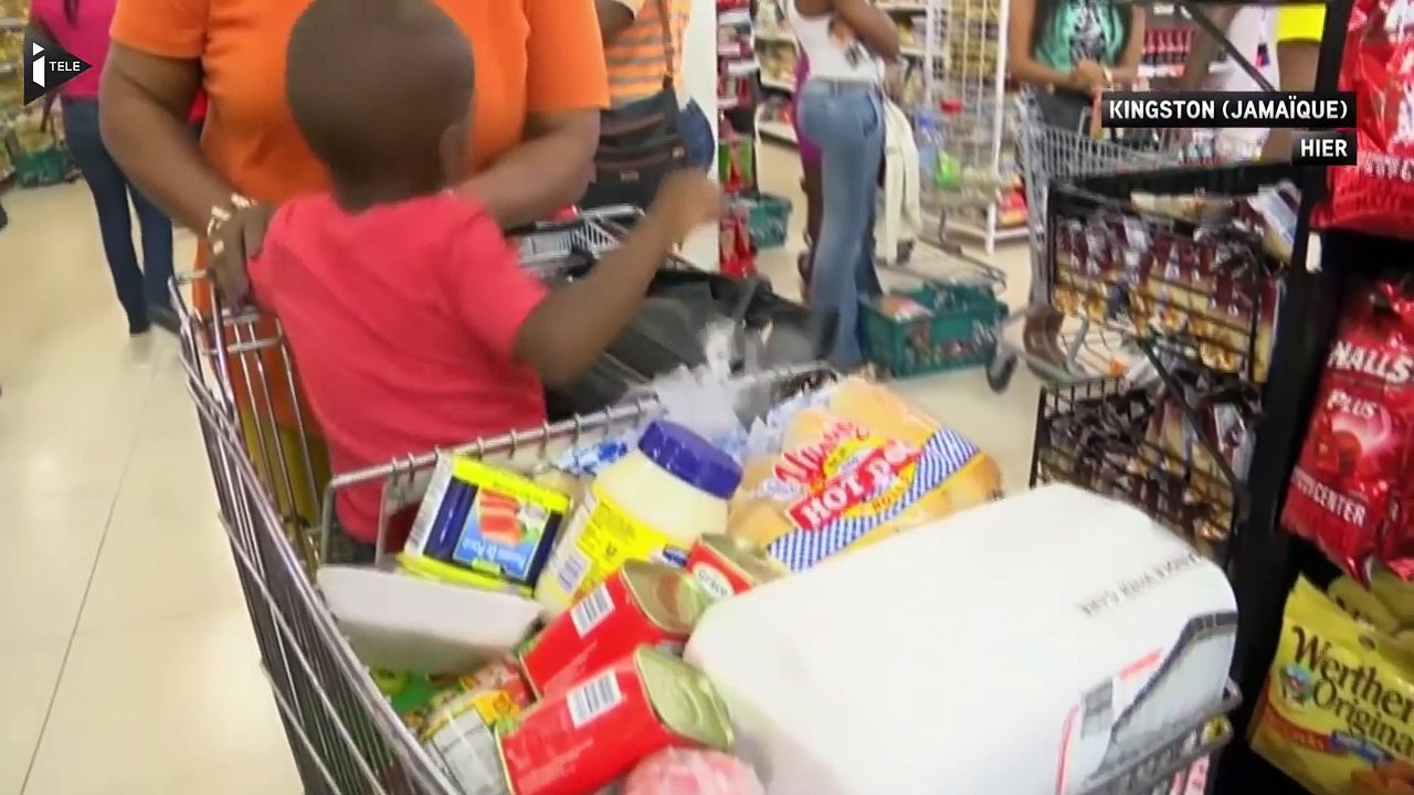 Les jamaïcains se préparent à l'arrivée de l'ouragan Matthew-IG4xuB-On3k