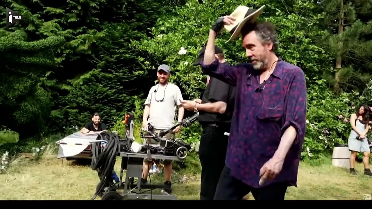 Tim Burton  - 'Les monstres m'ont réellement aidé émotionnellement au cours de mon enfance'-0LsCpfBtfFA