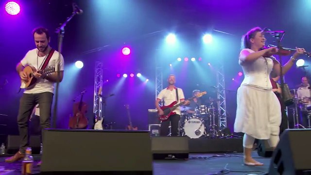 Eliza Carthy at Cambridge Folk Festival _ Sky Arts-M2SfQKLW89U