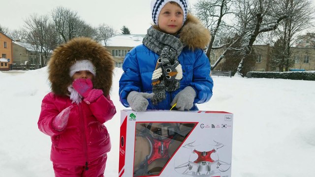 КВАДРОКОПТЕР Распаковка и запуск новой игрушки от DenArina 2017 ДЕНА украло НЛО