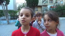 Istiklal Marşı Okuyan Suriyeli Çocuklardan 'Sev Kardeşim'li Gösteri