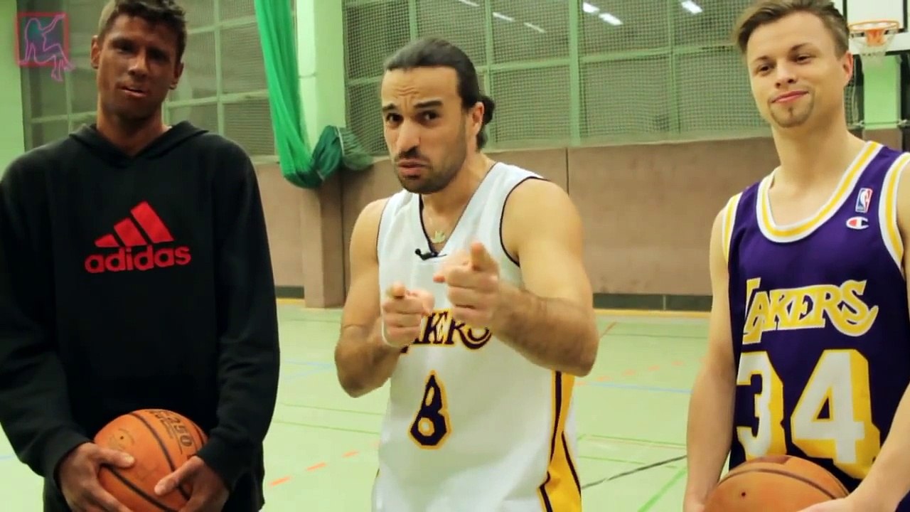 Die krassesten Fouls der Welt   Basketball-XXEe1i9BJaI