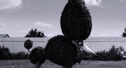 Disney - FRANKENWEENIE - Filmclip - Sparkys große Liebe Persephone-GdaWE9i4xuk