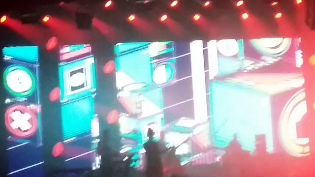 Demet Akalın - Rakipsiz (Bostancı Gösteri Merkezi) (19.11.2016)