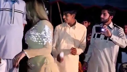---dance on beautiful song Sakon Yaar Manawana Ha on love dance parties 2016