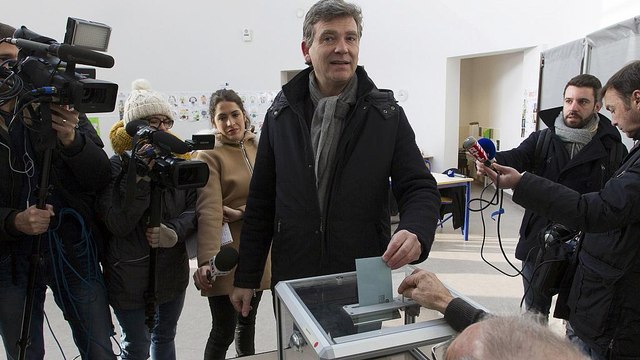 França: Sete candidatos às presidenciais nas primárias do PS