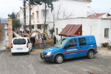 İki Genç Yazlık Evde Ölü Bulundu