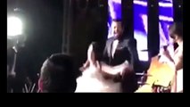 مواقف محرجة في حفل زفاف ' عمرو يوسف ' و ' كندة علوش '