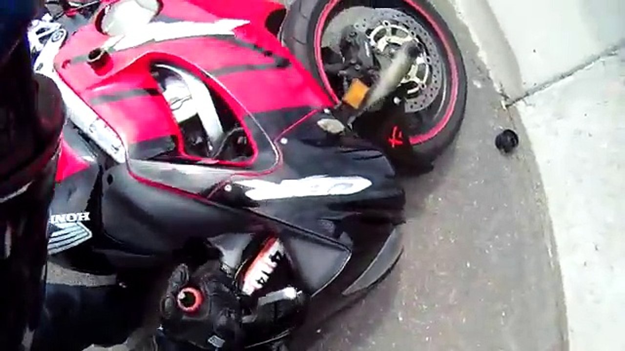 75 MPH Motorcycle Crash Helmet Cam