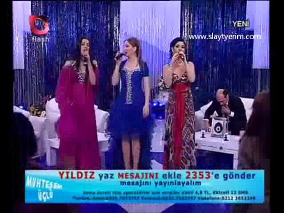 Eşarbını Yan Bağlama