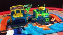Car Toys for Kids - Fast Lane Color Change Car Wash Playset - Hot Wheels Color Changer Color Shifter