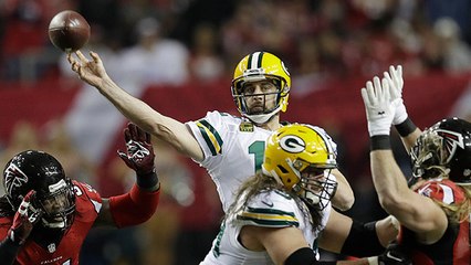 Rodgers throws 18-yard dime across his body to Cobb