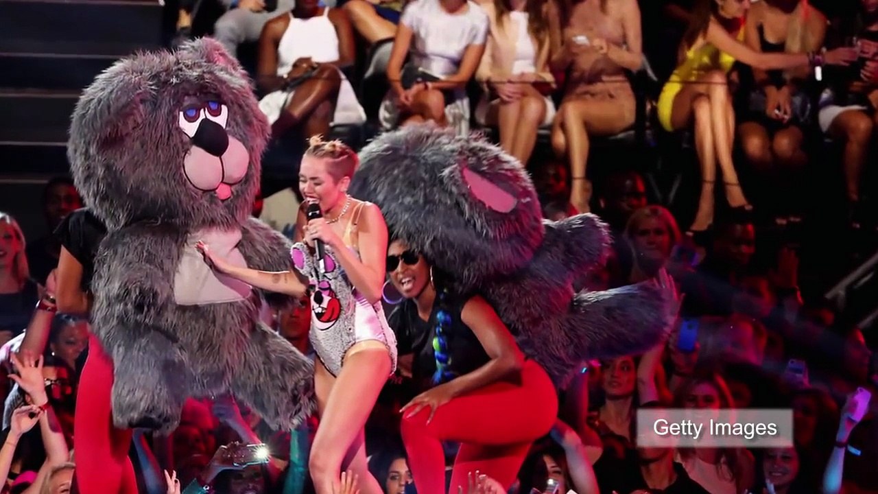 Miley Cyrus shocking MTV VMA performance review...
