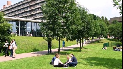 الحادثة وقعت بالقرب من مأوى للاجئين .. ألمانيا رجل ذو ملامح ” عربية أو أفغانية ” يغتصب طالبة صينية