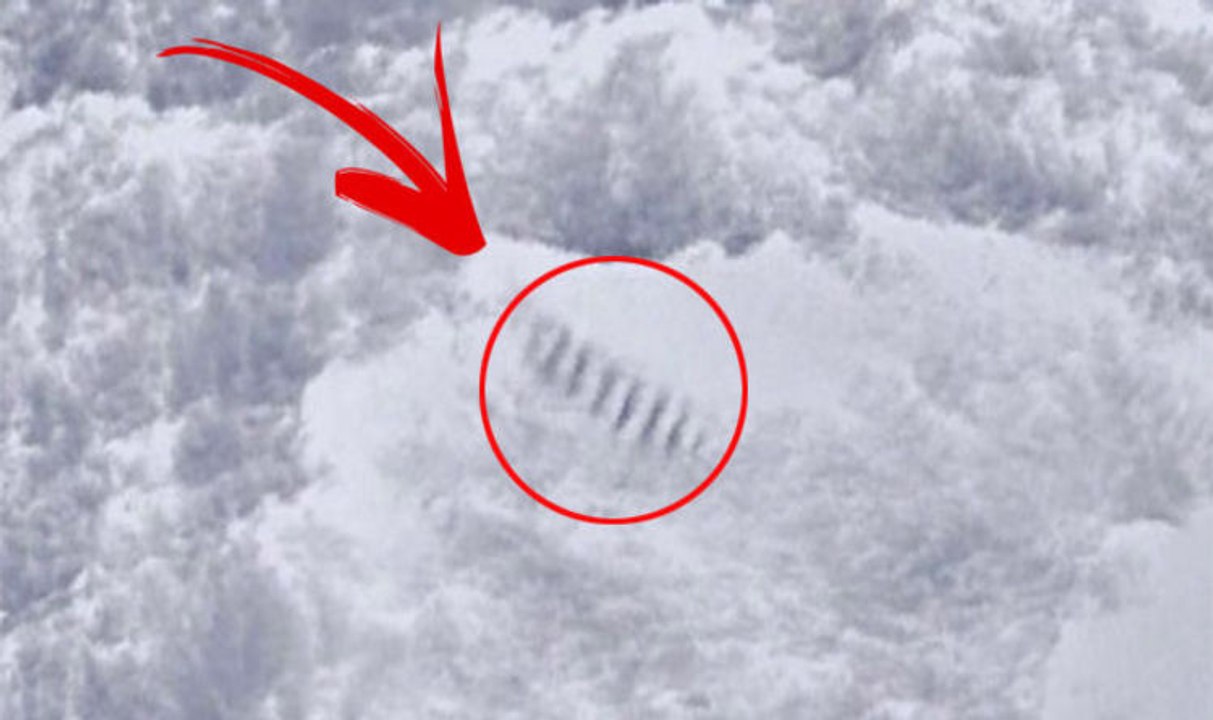 Escada aparece em foto de Satélite na Antártida ?