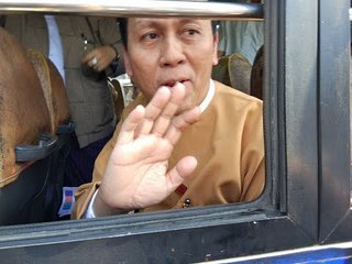 DVB - ၀န္ၾကီးခ်ဳပ္ ဦးၿဖဳိးမင္းသိန္း YBS ၅၆ စီးၿပီး ကြင္းဆင္းေလ့လာ