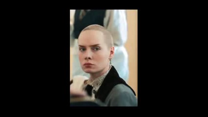 BALD RUSSIAN ACTRESS-p3wN7my1teI