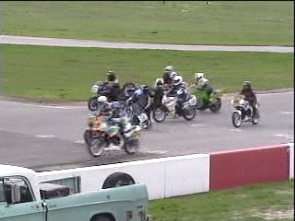 danse avec une moto