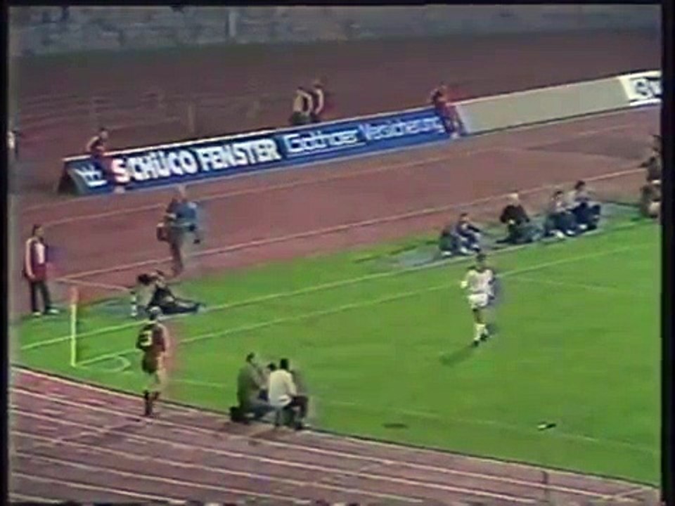 02.10.1985 - 1985-1986 European Champion Clubs' Cup 1st Round 2nd Leg Bayern Münih 4-1 Gornik Zabrze
