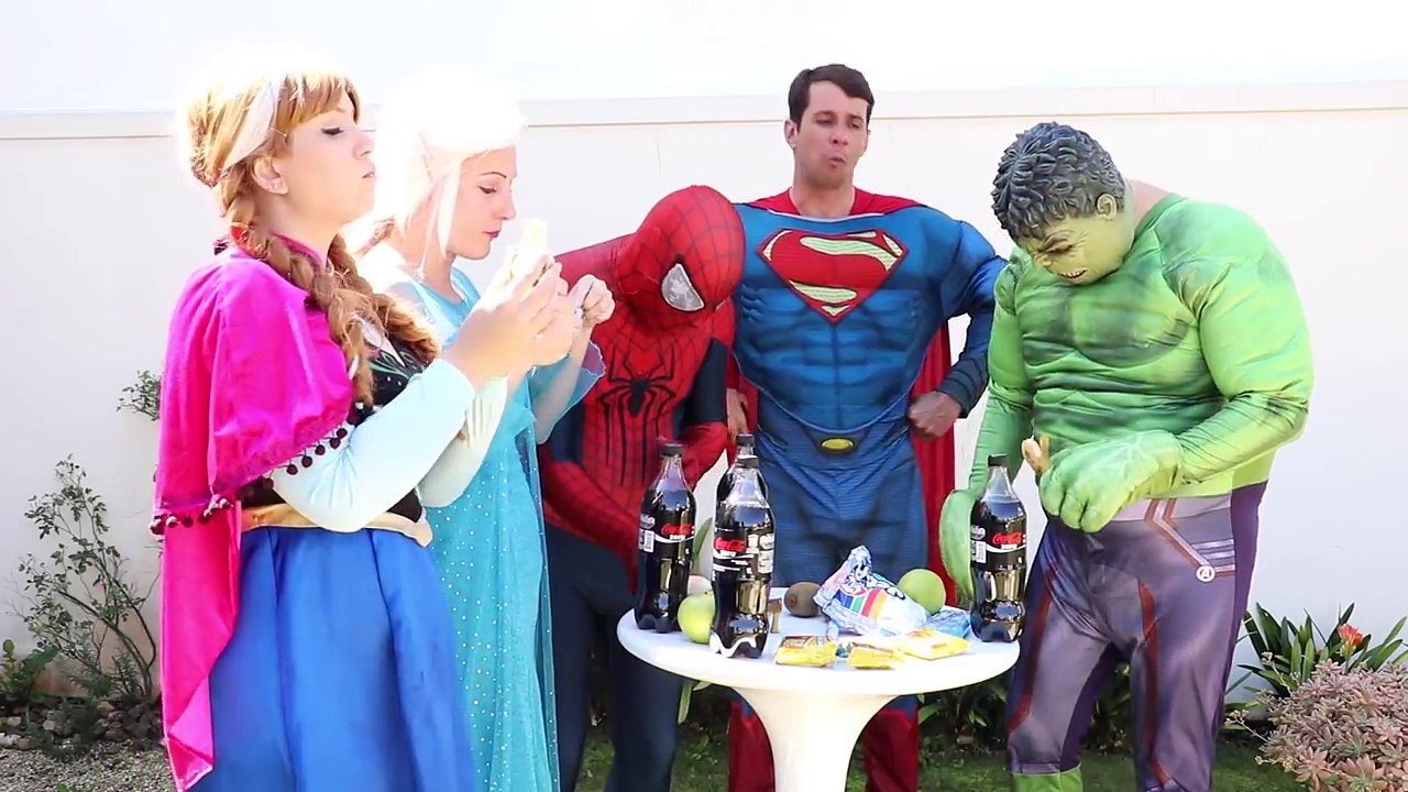 Frozen Elsa & Spiderman Soda Challenge - Coke & Mentos - Superman, Hulk! Funny Superhero Video IRL