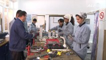 Au Tadjikistan, les femmes choisissent des professions masculines