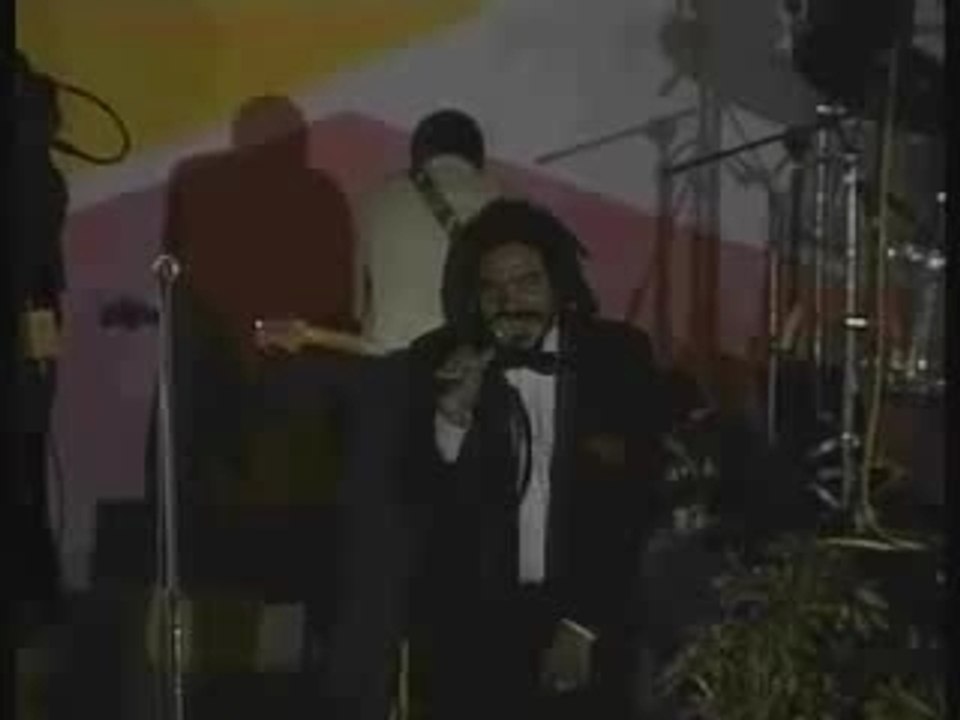 Delroy Wilson-How Can I Love Someone-Live 1992