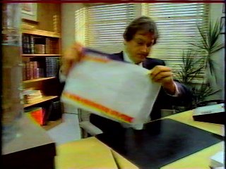 Emery Worldwide: "Urgent Pouch" ad (1984)