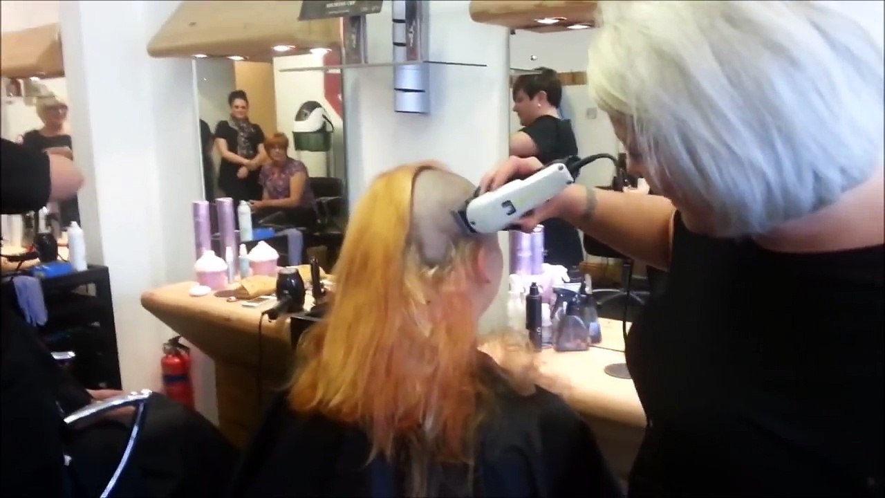 Girl headshave-rPj21yjASxk