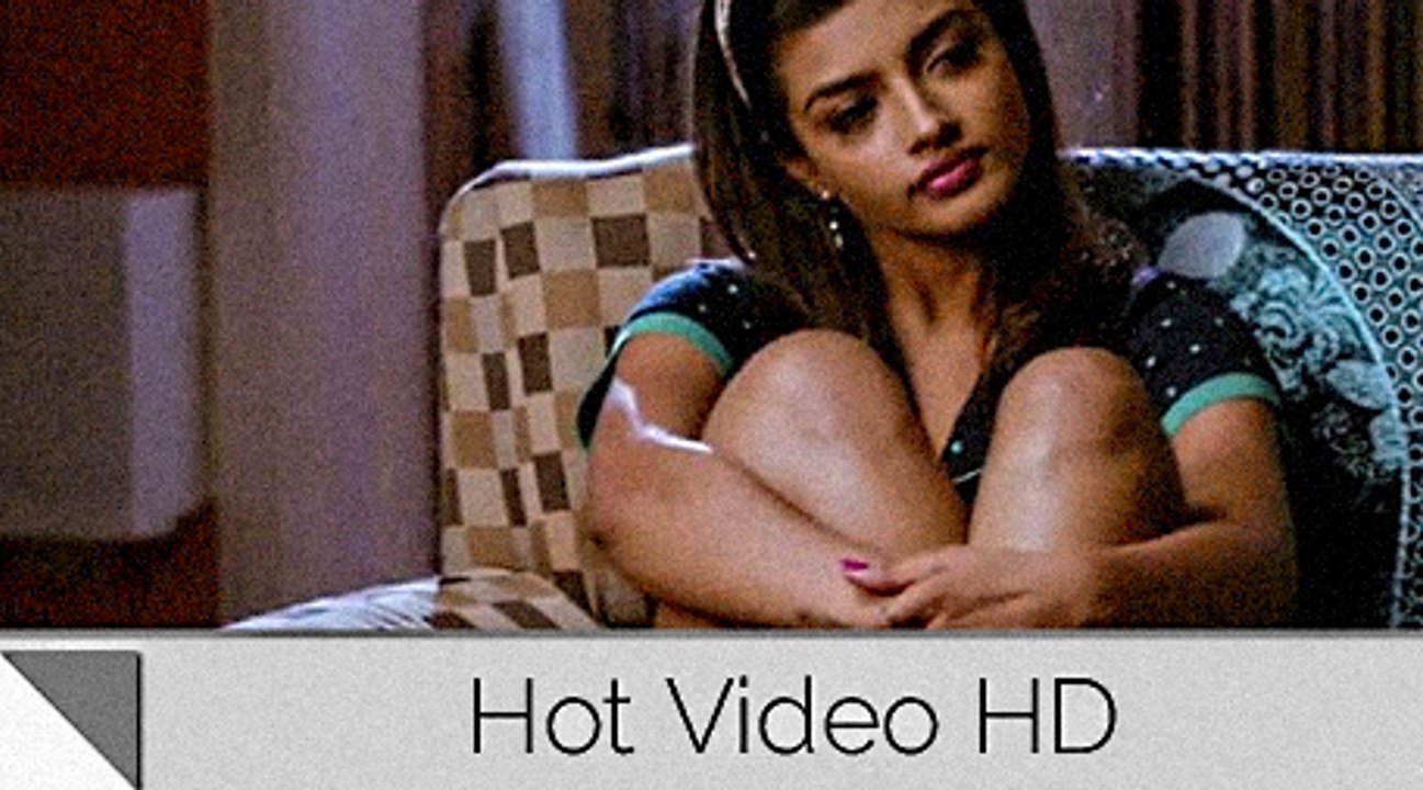 Ashna Zaveri Hot Scene from Meenkuzhambum Manpaanayum | Kalidas Jayaram | Ashna  Zaveri - video Dailymotion