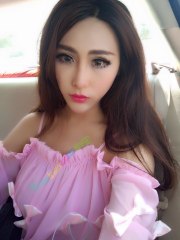 Alena Live: Stunning Webcam App 📸