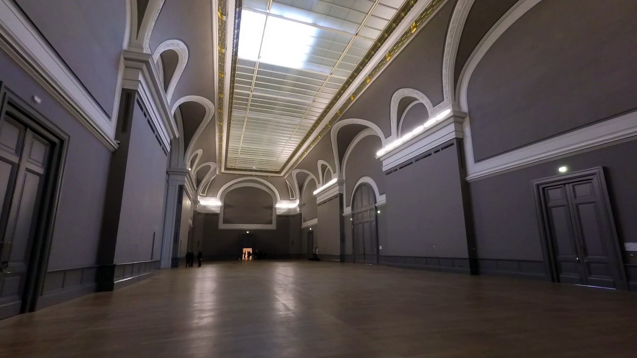 Le montage du décor du défilé Dior Homme automne-hiver 2017-2018