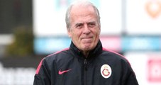 Bursaspor, Teknik Direktör Mustafa Denizli'yle Görüşüyor