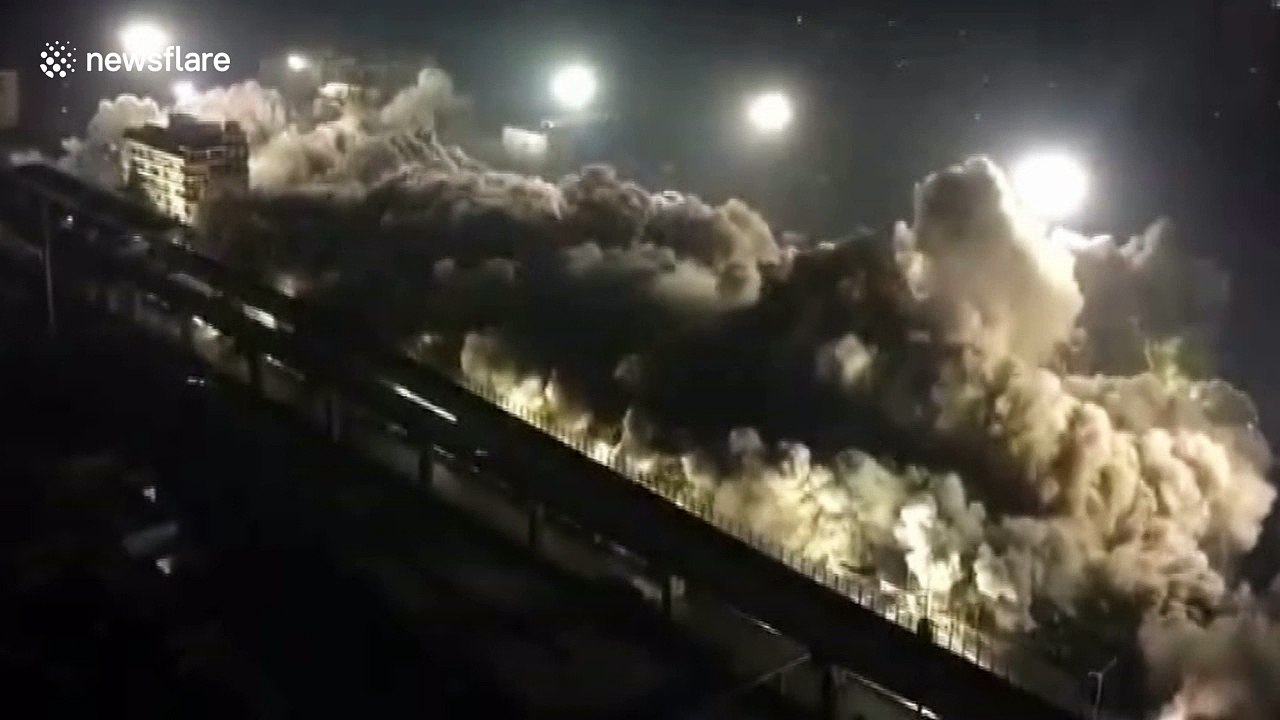 19 buildings demolished in ten seconds in Chinese city