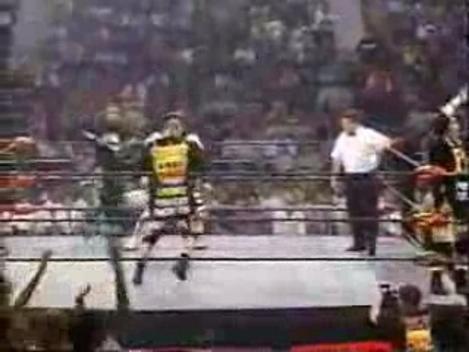 WCW Monday Nitro 6-23-97 - La Parka & Damien Vs Public Enemy