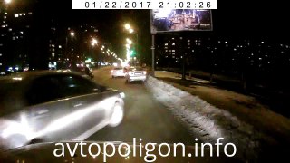 ДТП в Киеве: Porsche Cayenne протаранил Mercedes Sprinter 22.01.2017