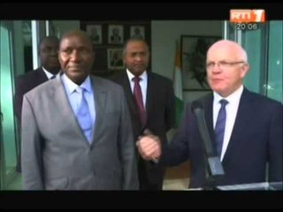 Le premier ministre reçoit une délégation du groupe français Bouygues construction