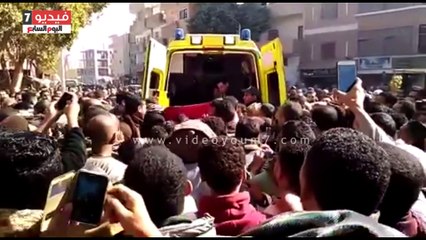 المئات يشيعون جثمان شهيد الواجب الوطنى محمود عنتر بساحل سليم بأسيوط